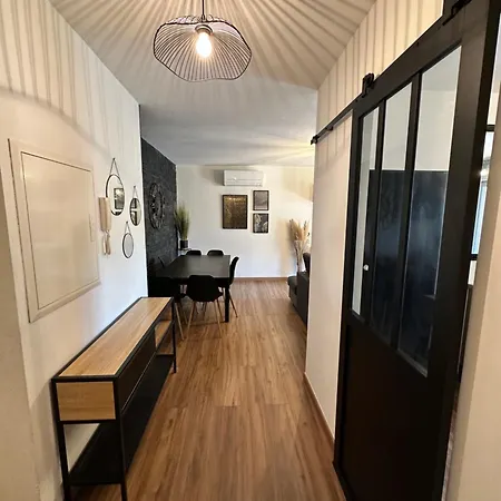 Апартаменты Calme Et Spacieux A Aix En Provence *